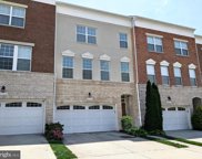 22670 Flowing Spring   Square, Brambleton image