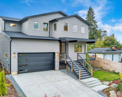 1031 51st Place SW, Everett