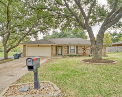 2716 Red Hill Drive, College Station