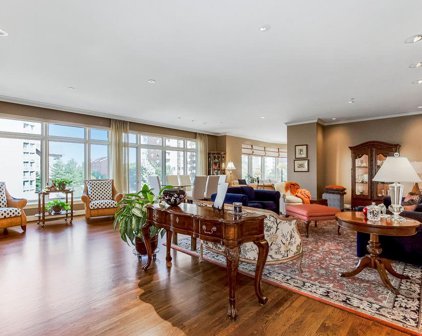 400 W 49th Terrace Unit #2046, Kansas City