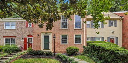 9728 Cardinal   Road, Fairfax