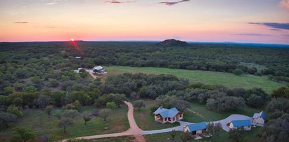 6519 S State Highway 16, Llano
