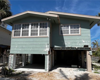 125 Coconut  Drive, Fort Myers Beach