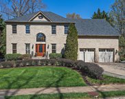 2675 Oak Valley   Drive, Vienna image