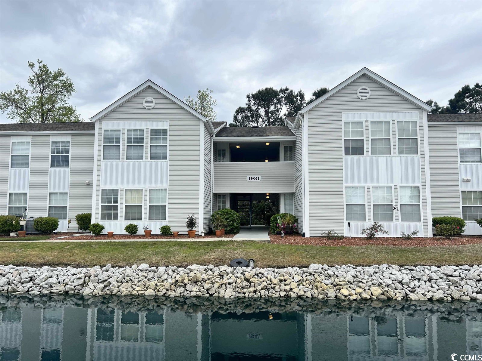 MLS 2305347 Hampton Greens at Deerfield 1981 Bent Grass Dr. Unit D