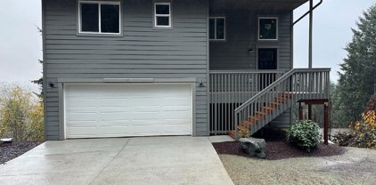 101 NE Jolly Rogers Lane, Belfair