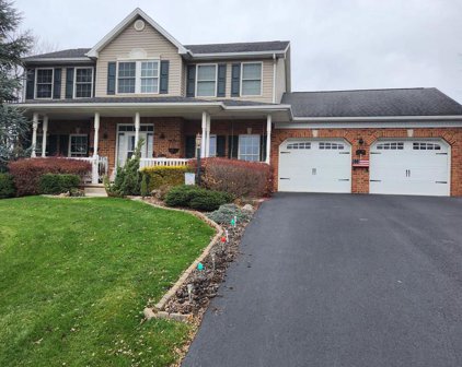 424 Woodlawn Ln, Carlisle