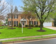 9799 Meadow Valley   Drive, Vienna image