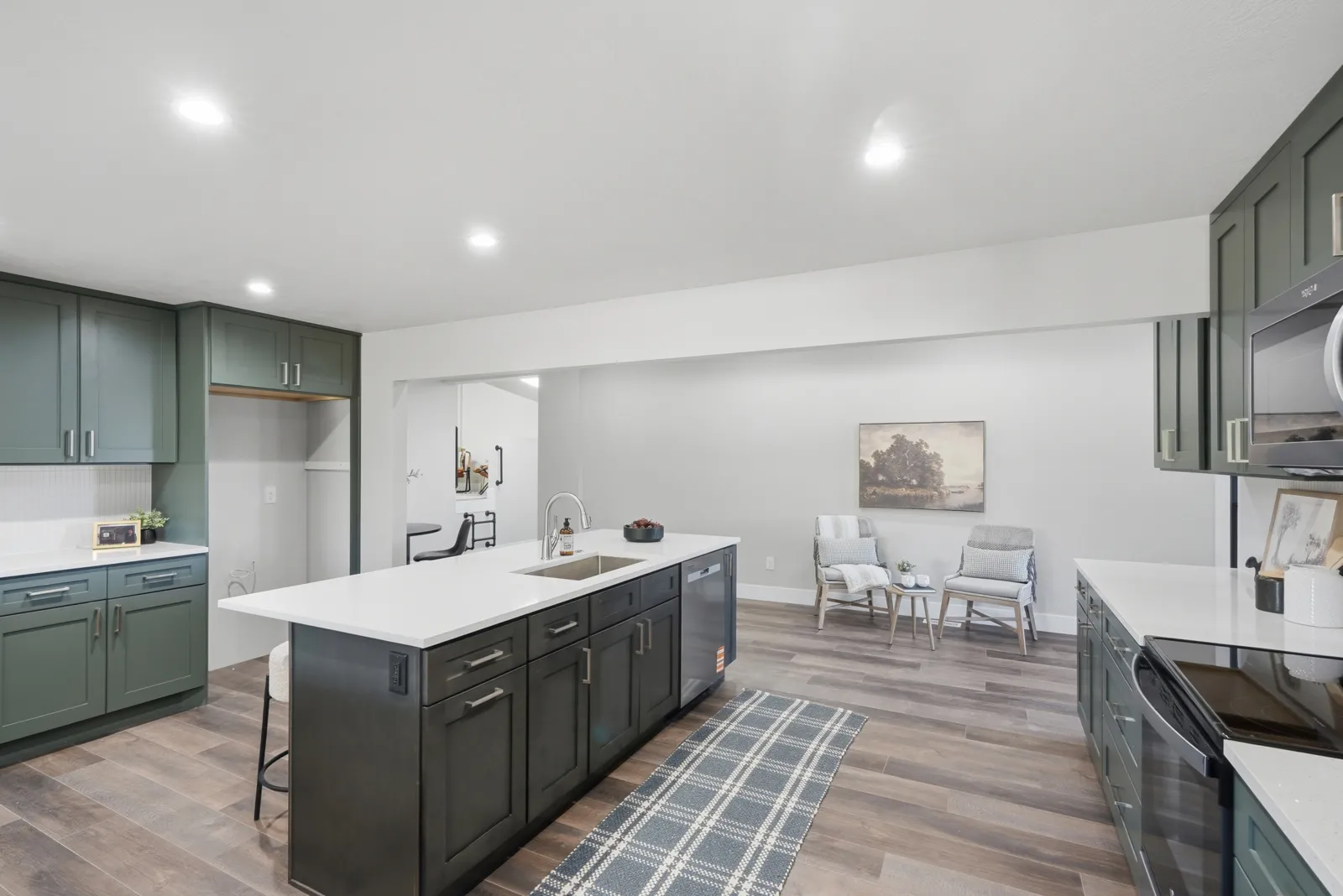 4384_S_1300_W_Taylorsville_kitchen