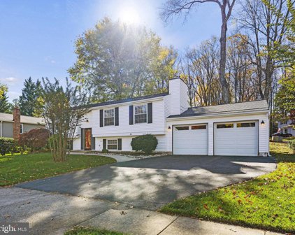 10217 Steamboat Landing Ln, Burke