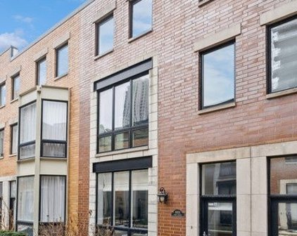 660 W Fulton Street Unit #C, Chicago