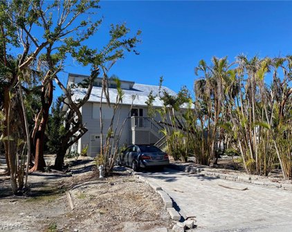 2479 Blind Pass  Court, Sanibel