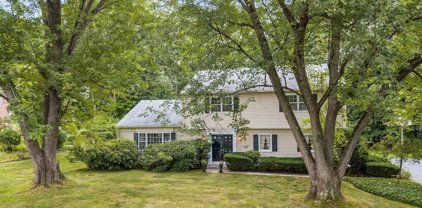 827 Frank Smith Road, Longmeadow