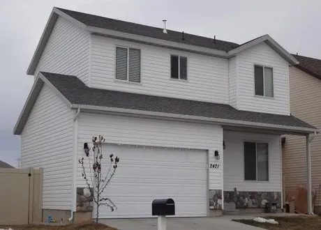 Pioneer homes in Eagle Mountain
