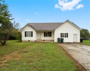 151 Buck Se Boulevard, Calhoun image
