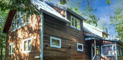 9 Blue Jay Lane, Bridgton
