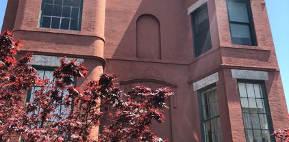 333 2nd St Ne Unit #306, Washington