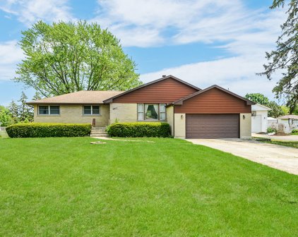 2N447 Pearl Avenue, Glen Ellyn