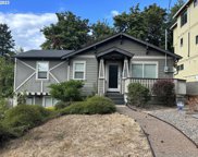 635 SW LOBELIA ST, Portland image