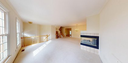 10465 Courtney Dr, Fairfax