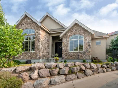Chapel Bend neighborhood home at Traverse Mountain