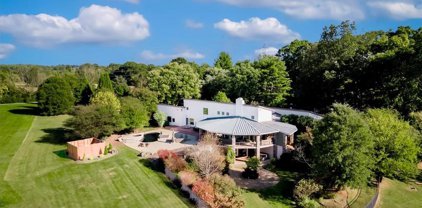 216 Evergreen Circle, Lexington
