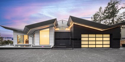 4580 Marine Drive, West Vancouver