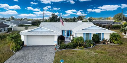 604 Fox Hills Drive, Sun City Center