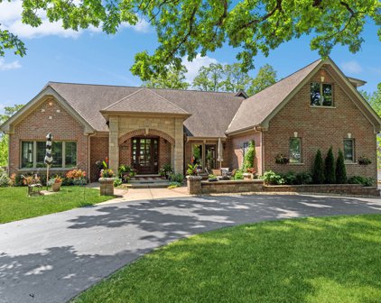 701 W Center Road, Palatine