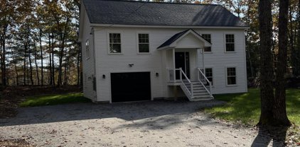 142 Burnham Drive, Naples