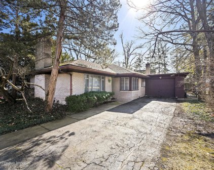 112 The Lane, Hinsdale