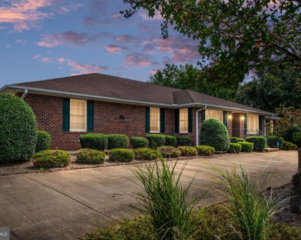 16 Jessica Rae Ln, Fredericksburg