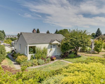 1615 Pine Street, Everett
