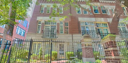 2630 N Southport Avenue, Chicago