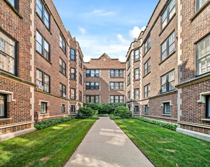 586 Sheridan Square Unit #2, Evanston