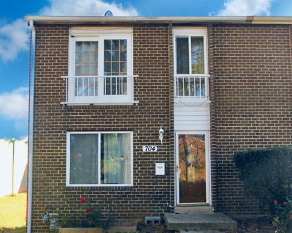 704 W Side Dr Unit #4A, Gaithersburg