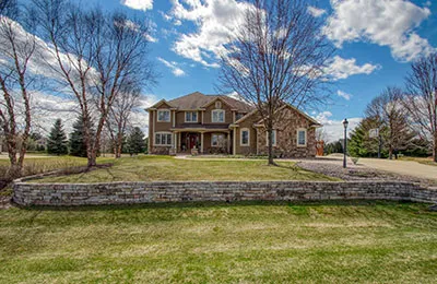 oconomowoc single-family home