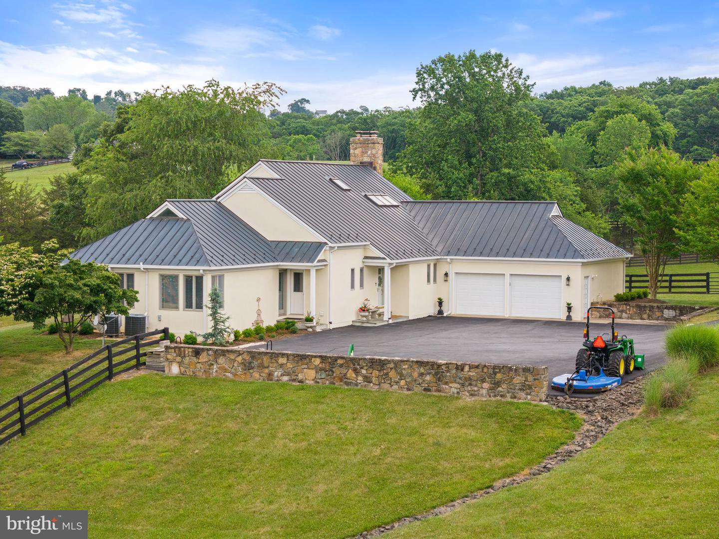 6995 Hilltop Lane, Marshall, 20115