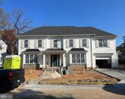 5009 Greenway Dr, Bethesda image