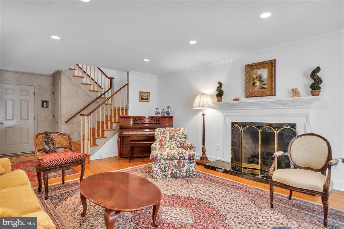 142 Foxwood Dr, Moorestown, 08057