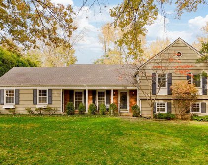 2316 W 71st Terrace, Prairie Village