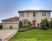 8 Country Squire   Lane, Marlton image