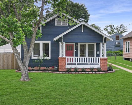 504 S Baylor Street, Brenham