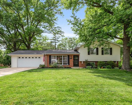 1415 Ridgefield  Drive, Des Peres