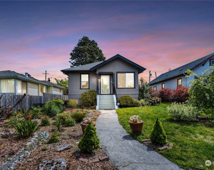 1505 McDougall Avenue, Everett