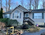 7 Tee Ct, Linden image