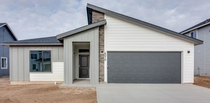 4020 E Jamestown Dr, Nampa