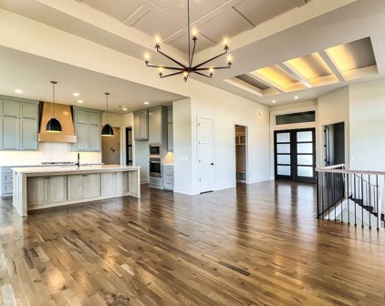 8181 Valley Road, Lenexa