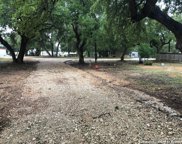 138 Lakeshore Dr S, Bandera image