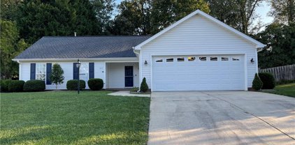 304 Wyndham Avenue, High Point